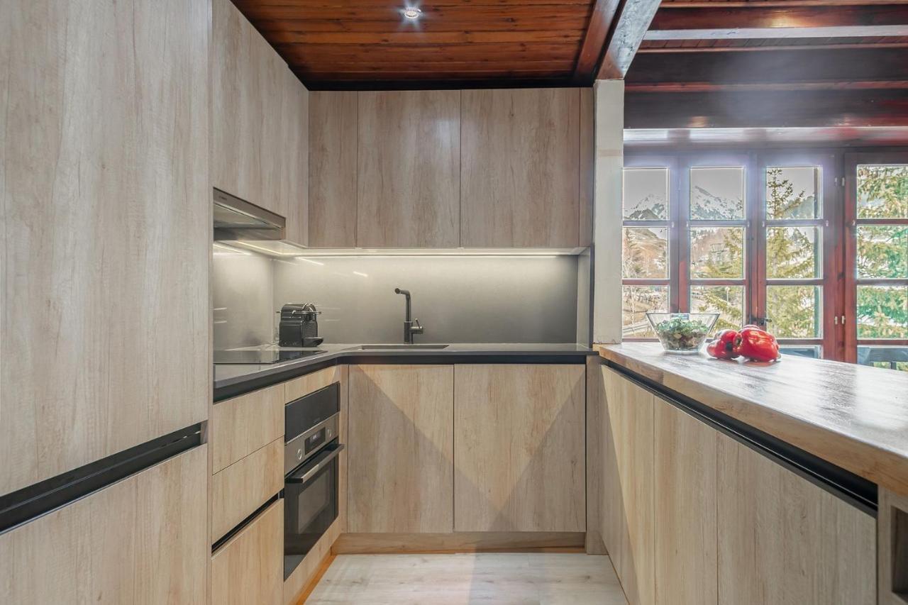Appartamento Luderna - Triplex Nin C2 Arenho Naut Aran Esterno foto